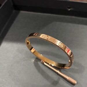 Elegant Rose Gold Plated Engraved Bangle Bracelet with matching Screwdriver